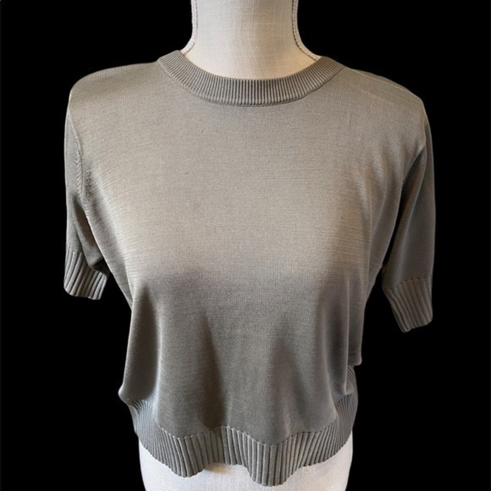 ZZ silk Grey short‎ sleeve sweater L